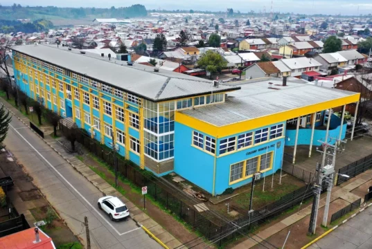 15 estudiantes contagiados por brote de eritema infeccioso en colegio de Victoria