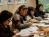 Abiertas las postulaciones a la 3ª edición del curso gratuito de gestión cultural y artesanía dirigido a mujeres artesanas del textil de Loncoche, Villarrica y Pucón