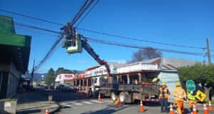 Frontel fortaleció red eléctrica del centro de la comuna de Cunco