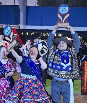 Pareja Lautarina ganó el regional de cueca para personas con discapacidad