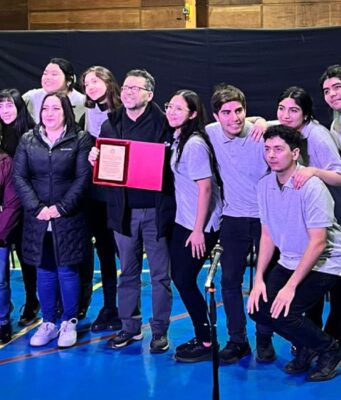 Cía. de Teatro UFRO llevó Toc de Chile a la región de Los Lagos