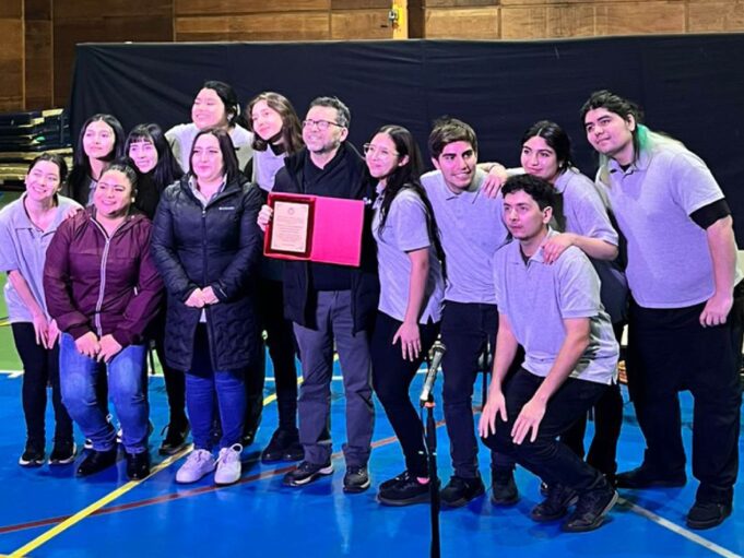 Cía. de Teatro UFRO llevó Toc de Chile a la región de Los Lagos