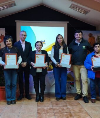 “Recetas de nuestra tierra, historias que nos unen”: Pitrufquén rescata su patrimonio culinario en serie documental que une culturas y generaciones