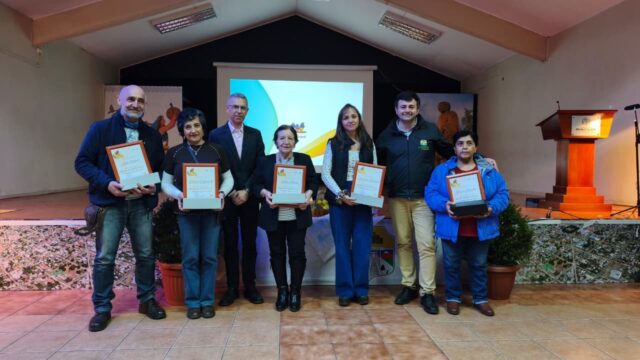 “Recetas de nuestra tierra, historias que nos unen”: Pitrufquén rescata su patrimonio culinario en serie documental que une culturas y generaciones