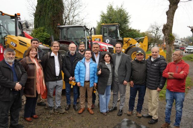 Gobierno de La Araucanía fortalece la mantención de caminos rurales con moderna maquinaria para Cunco