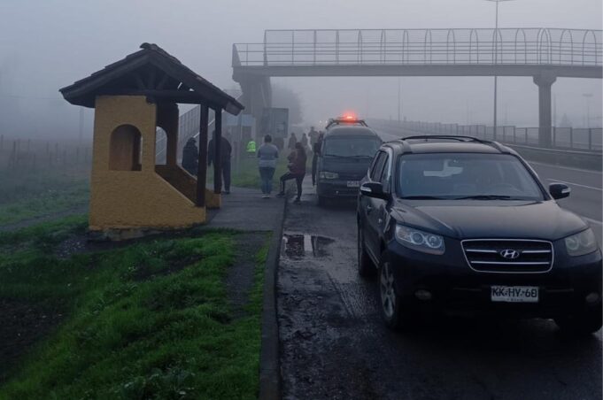 Menor resulta gravemente lesionada tras caer desde pasarela en acceso sur de Pitrufquén