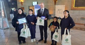 Colegio Ayün Mapu de Freire obtiene certificación de excelencia ambiental y se convierte en referente comunal en sustentabilidad