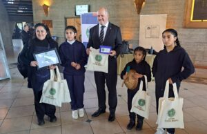Colegio Ayün Mapu de Freire obtiene certificación de excelencia ambiental y se convierte en referente comunal en sustentabilidad