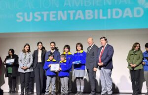 Freire celebra la renovación de la certificación ambiental de la escuela La Esperanza de Radal