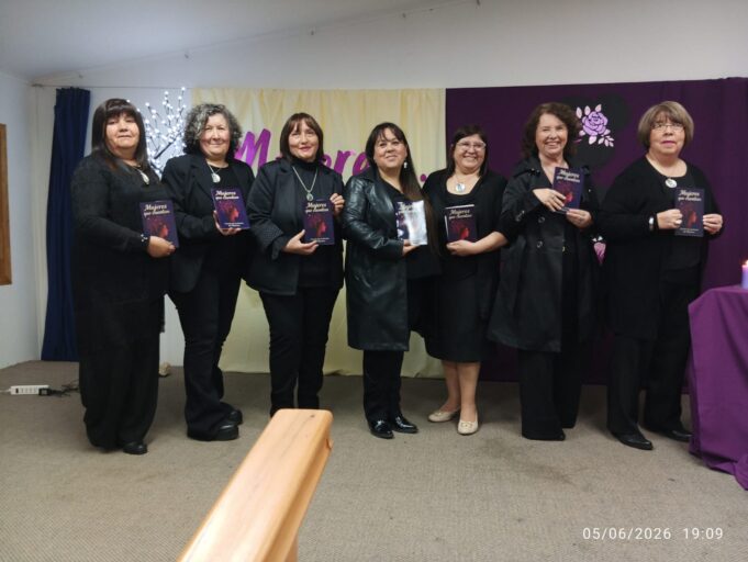 Círculo de Escritoras de Villarrica lanza su primera antología «Mujeres que cuentan»