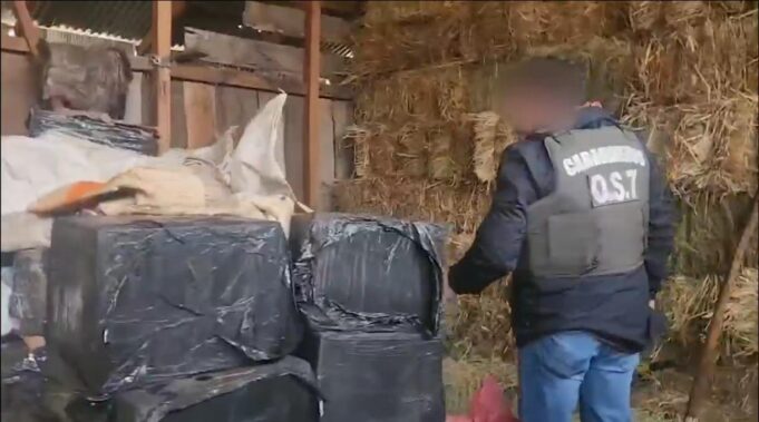Incautan más de 12 mil cajetillas de cigarros y 1.600 fuegos artificiales en operativo contra el contrabando en La Araucanía