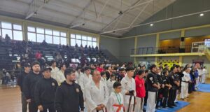Karatecas de Gorbea destacan con seis podios en campeonato nacional disputado en la región de Los Ríos