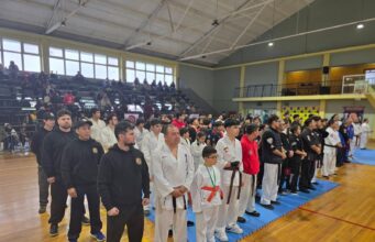 Karatecas de Gorbea destacan con seis podios en campeonato nacional disputado en la región de Los Ríos