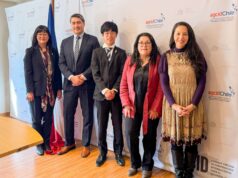 Teodoro Schmidt recibe a volunatario Japonés que apoyará el trabajo ambiental en la comuna