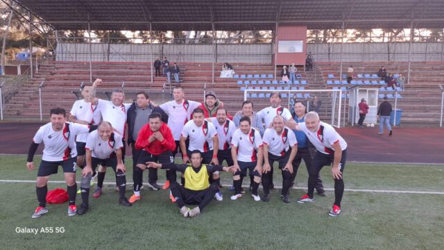 Independiente de Toltén logra histórica clasificación a octavos de final de regional supersenior