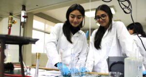 CristalEscolar 2026 inicia talleres prácticos en la UFRO con estudiantes de La Araucanía y Los Ríos