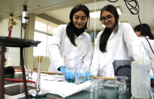 CristalEscolar 2026 inicia talleres prácticos en la UFRO con estudiantes de La Araucanía y Los Ríos