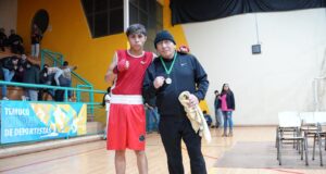 Joven boxeador de Pitrufquén celebra su primer triunfo como federado y proyecta su camino hacia el sudamericano