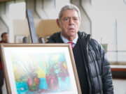 Exposición de acuarelas reúne la obra del artista Carlos Browne en el Teatro Municipal de Temuco
