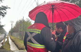 Pucón enfrenta con refuerzos segunda emergencia consecutiva, ahora por intensas lluvias