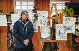 El arte de mirar con el corazón: Samuel Millafil, joven mapuche de Pitrufquén que transforma historias en poesía y dibujos