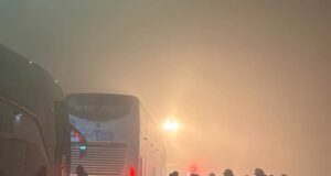 Colisión múltiple con dos buses y un camión deja varios lesionados en Pitrufquén