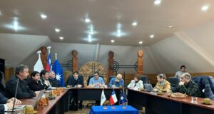 Autoridades regionales se comprometen a destrabar proyectos de vivienda en Pucón pese a compleja situación administrativa que mantiene a decenas de familias sin solución definitiva