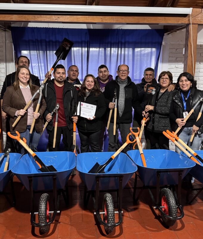Familias de Villarrica fortalecen su autonomía alimentaria con programa del FOSIS