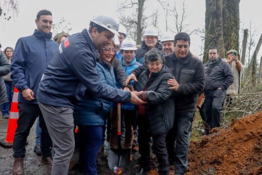 Después de décadas de espera, comienza la pavimentación del camino Los Laureles – Pedregoso