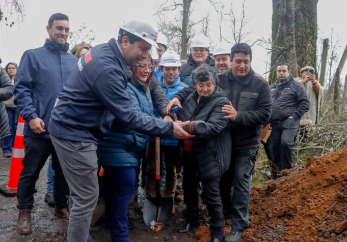 Después de décadas de espera, comienza la pavimentación del camino Los Laureles – Pedregoso