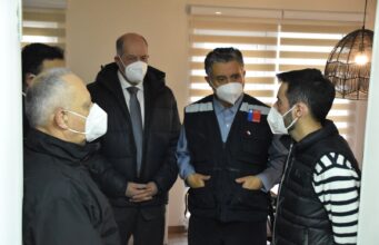 Plan cuida tu vecino: Autoridades visitan a paciente electrodependiente y reiteran llamado a tomar recomendaciones ante sistema frontal