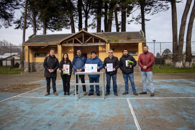 Después de 7 años de espera, comenzaron las obras de las canchas de tenis en la comuna de Victoria