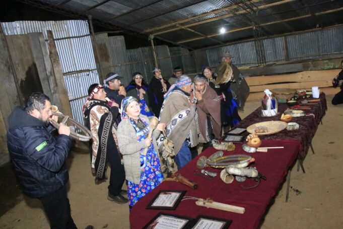 Comunidad mapuche de Ranquilco Alto de Nueva Imperial finaliza curso de «Instrumentación Mapuche» con instrumentos creados con materiales ancestrales