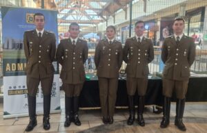 La escuela de oficiales de carabineros realiza campaña de difusión en La Araucanía para invitar a nuevos postulantes