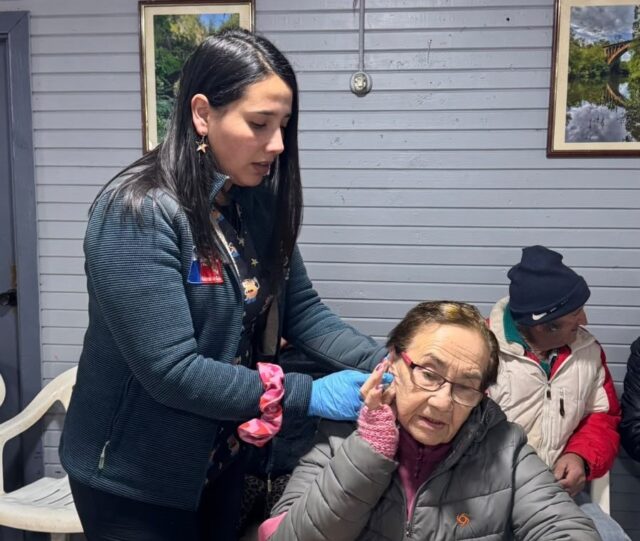 Operativo del adulto mayor se realiza en Quino en la comuna de Victoria