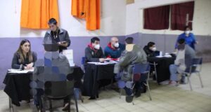 Acercan salud, empleo y apoyo social a internos: realizan inédita Expo de Reinserción en la cárcel de Pitrufquén