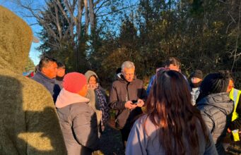 Movilización ciudadana y gestión municipal permitieron inicio de trabajos de reposición de luz en sector costa de Pitrufquén