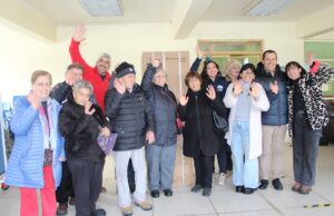 La solidaridad de los adultos mayores de Cholchol llega en ayuda de Lonquimay