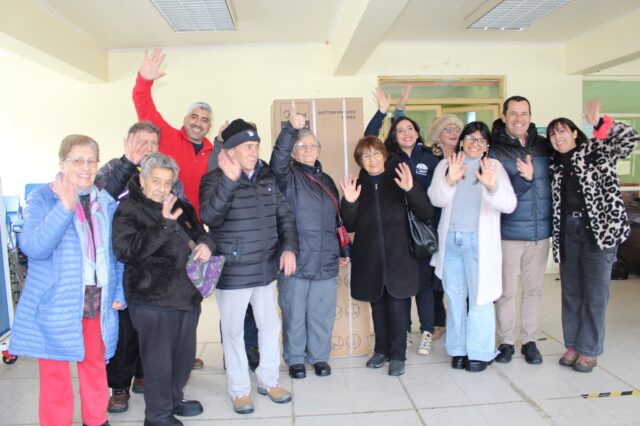 La solidaridad de los adultos mayores de Cholchol llega en ayuda de Lonquimay
