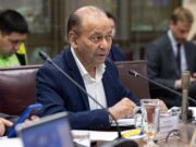 Senador Celis defiende Ley de endometriosis y pide al gobierno reincorporarla a agenda sobre fertilidad
