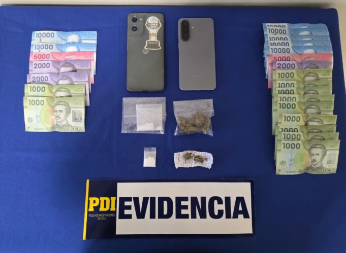 Tres detenidos y droga incautada tras intervención en la plaza Teodoro Schmidt de Temuco