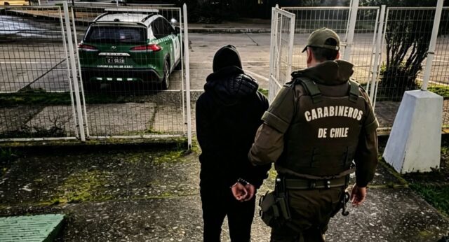 Prisión preventiva para hombre acusado de intimidar con un machete y robar un celular en Gorbea