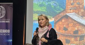 Prevención y educación: municipio de Pitrufquén fortalece trabajo con estudiantes para enfrentar drogas, ciberdelitos y violencia digital