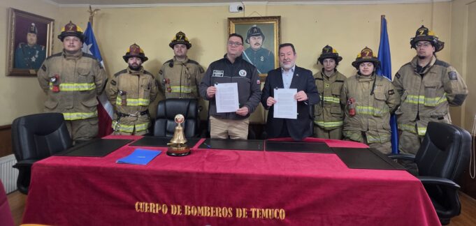 Aguas Araucanía exime del pago de agua a 65 cuarteles de Bomberos de La Araucanía