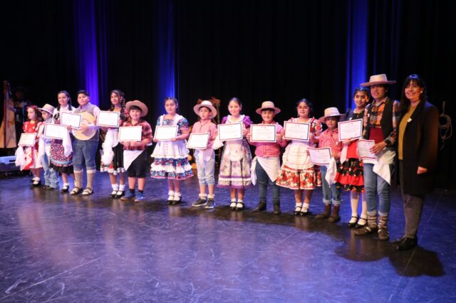 ¡Que viva la cueca! más de 40 parejas hicieron bailar a Villarrica al ritmo de la tradición