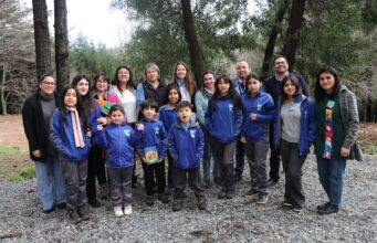 Subsecretaria de ciencia visitó la escuela Manantial de Relún en Villarrica y destacó su trabajo en educación científica desde las primeras edades