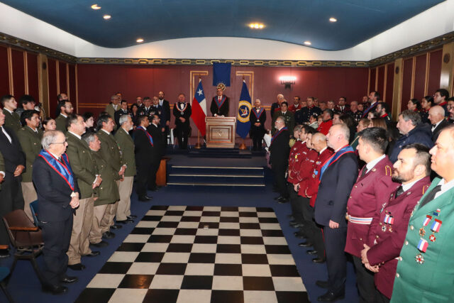 Logia Masónica de Temuco distingue a bomberos de la región con la medalla «Germán Tenderini»