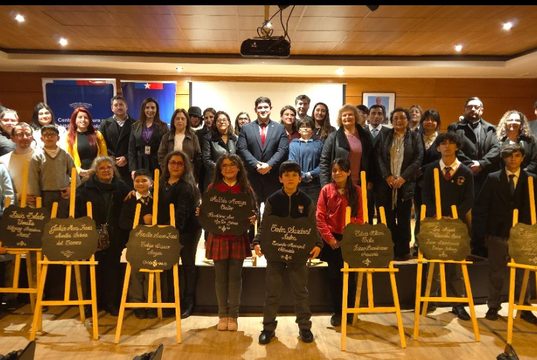 Ocho estudiantes de La Araucanía destacan a nivel nacional en iniciativa de fomento lector del Mineduc