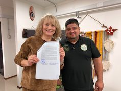 Municipalidad de Pitrufquén firma convenio con empresa local para fortalecer reciclaje de aceite vegetal