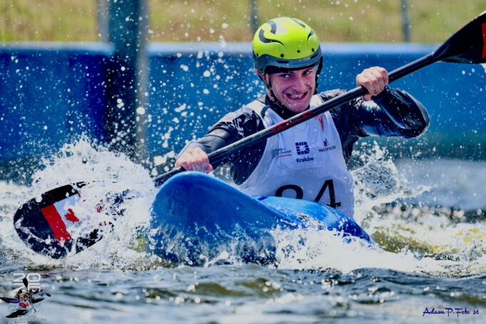 Kayakista de Pucón fue segundo panamericano sub-23 en Canadá
